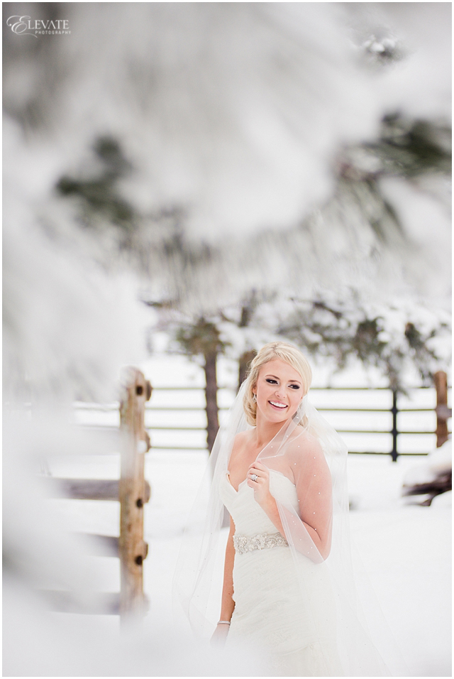 Spruce Mountain Ranch Winter Wedding Photos_0042