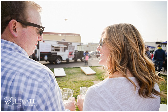 brewery-engagement-photos-064