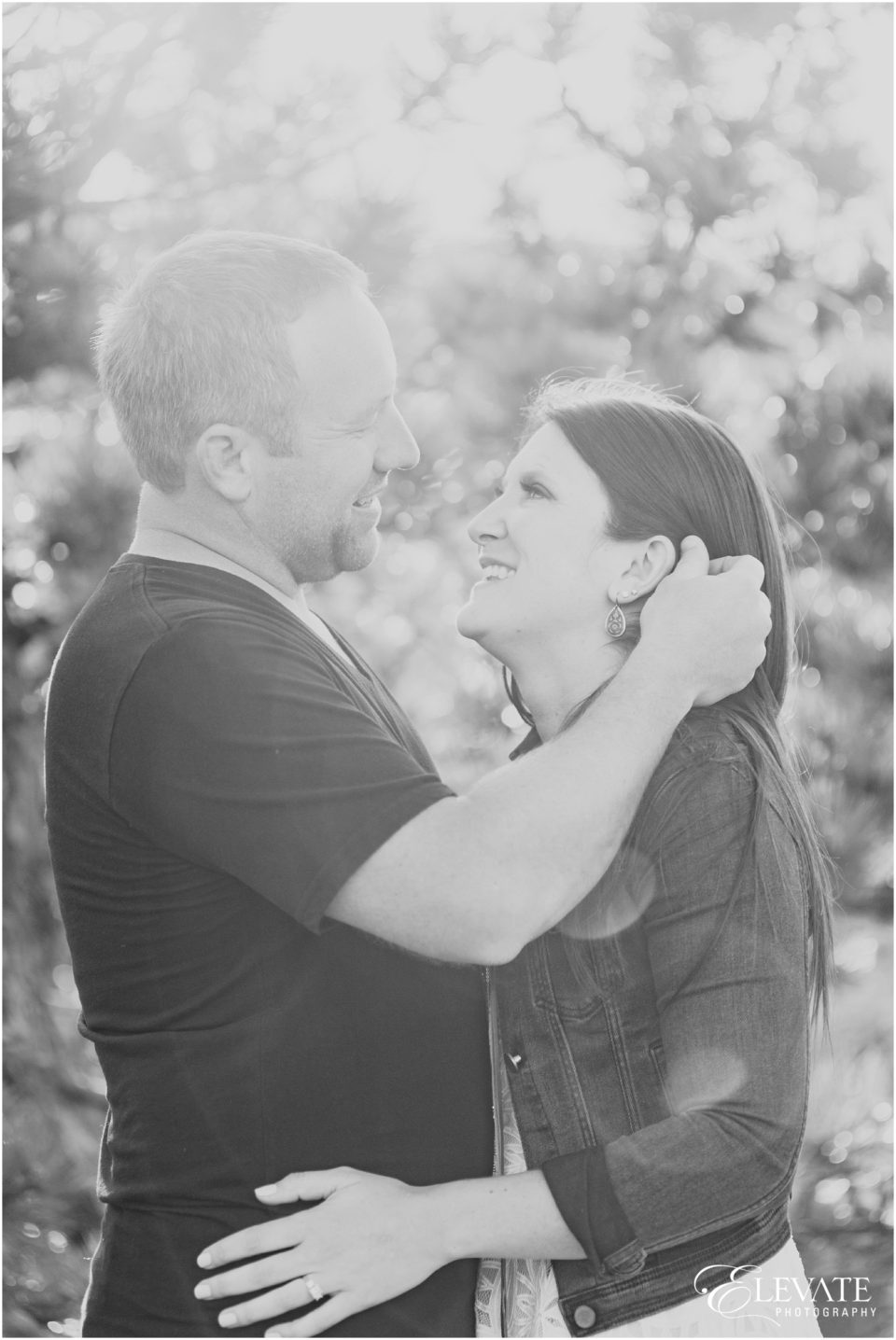 jeff-and-jessica-allens-park-engagement_0004