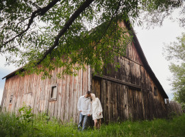 boulder barn brewery engagement photos