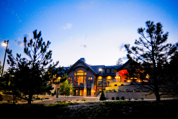 Cielo at Castle Pines Wedding photos in Castle Rock