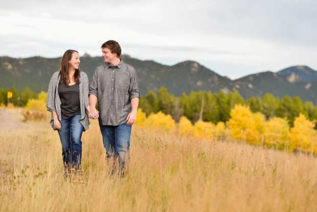 Mountain engagement photos with aspen colors
