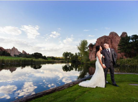 Arrowhead Wedding Photos Signature Hole