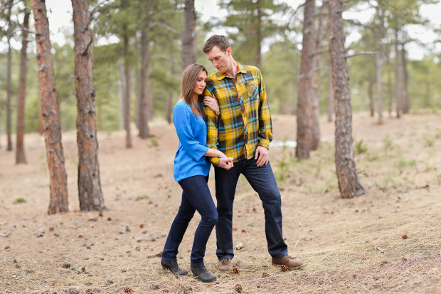 Golden-engagement-photos