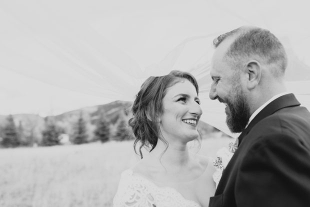 westin-riverfront-beaver-creek-wedding-photos-56