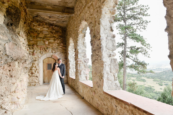 wedding couple at castle